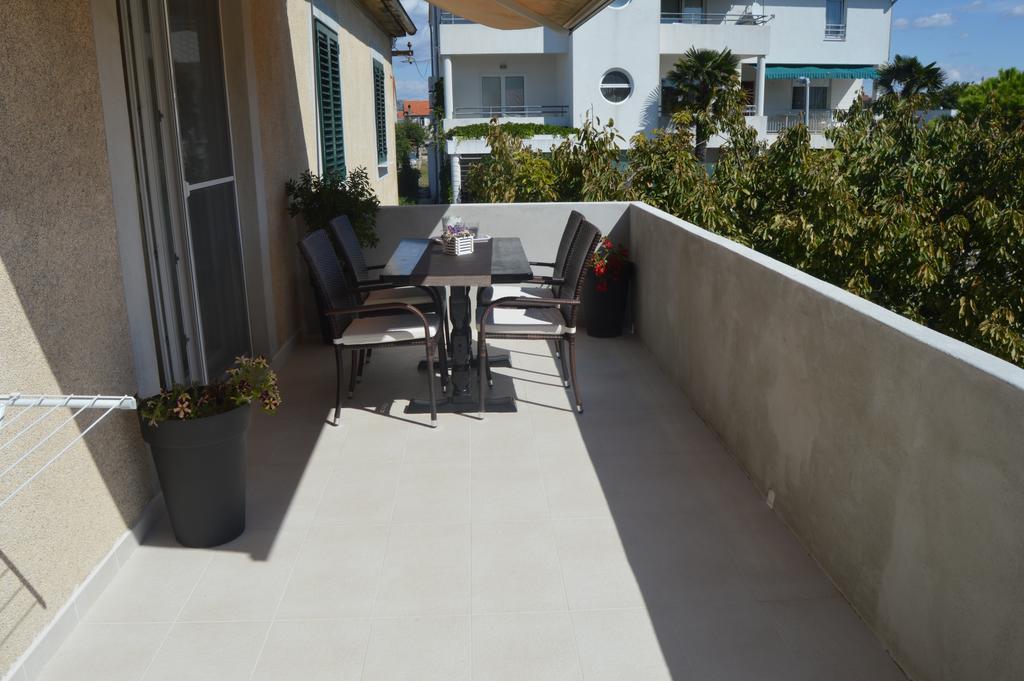 Apartment Ferara Betina  Exterior photo