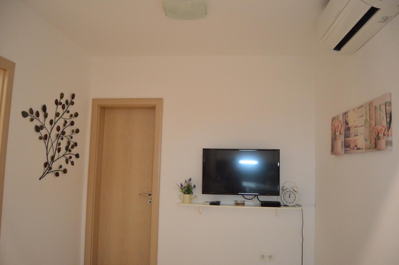 Apartment Ferara Betina  Exterior photo